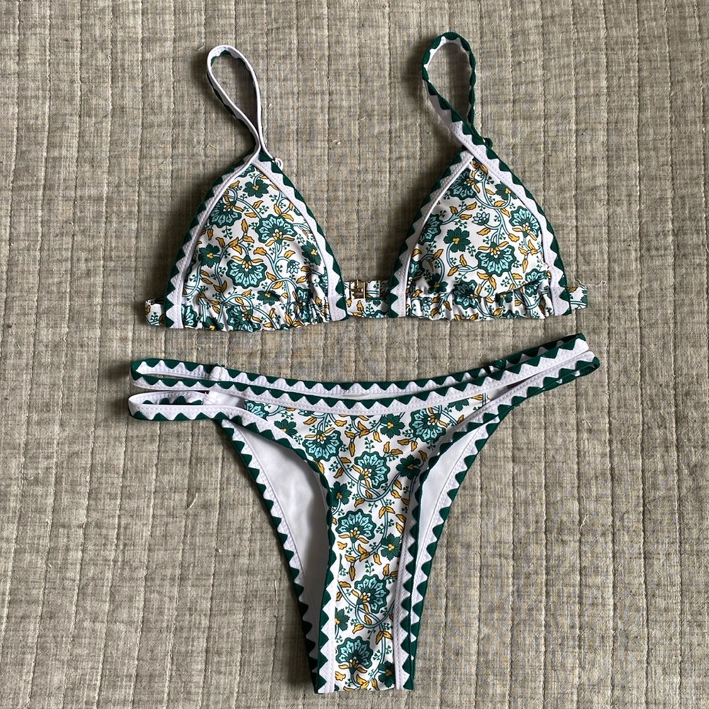 BIKINX Triangle Bikini
